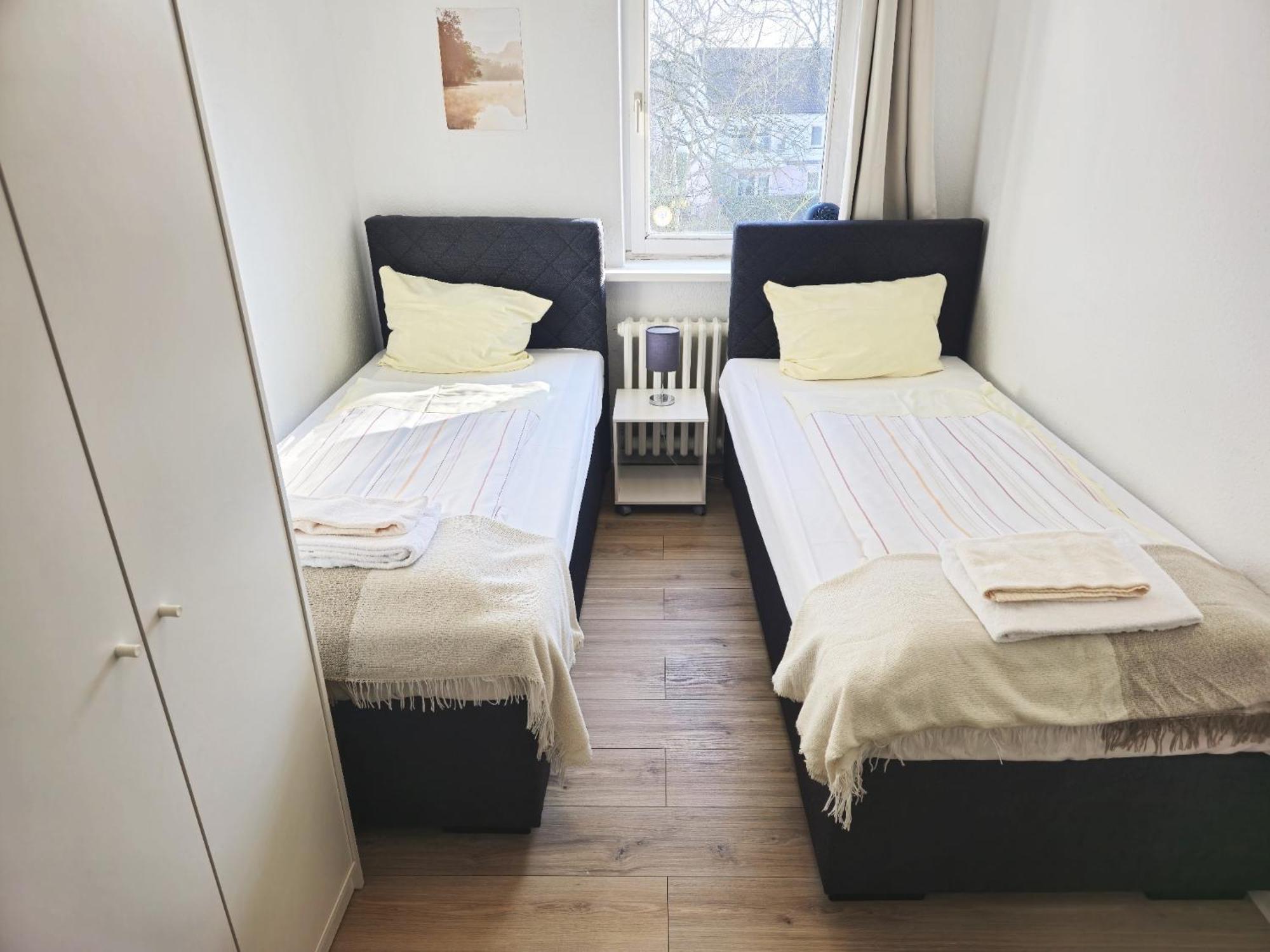 Zentrale 3-Zimmer Wohnung Mit Balkon - Perfekt Fuer Monteure Und Familien Ноймюнстер Экстерьер фото